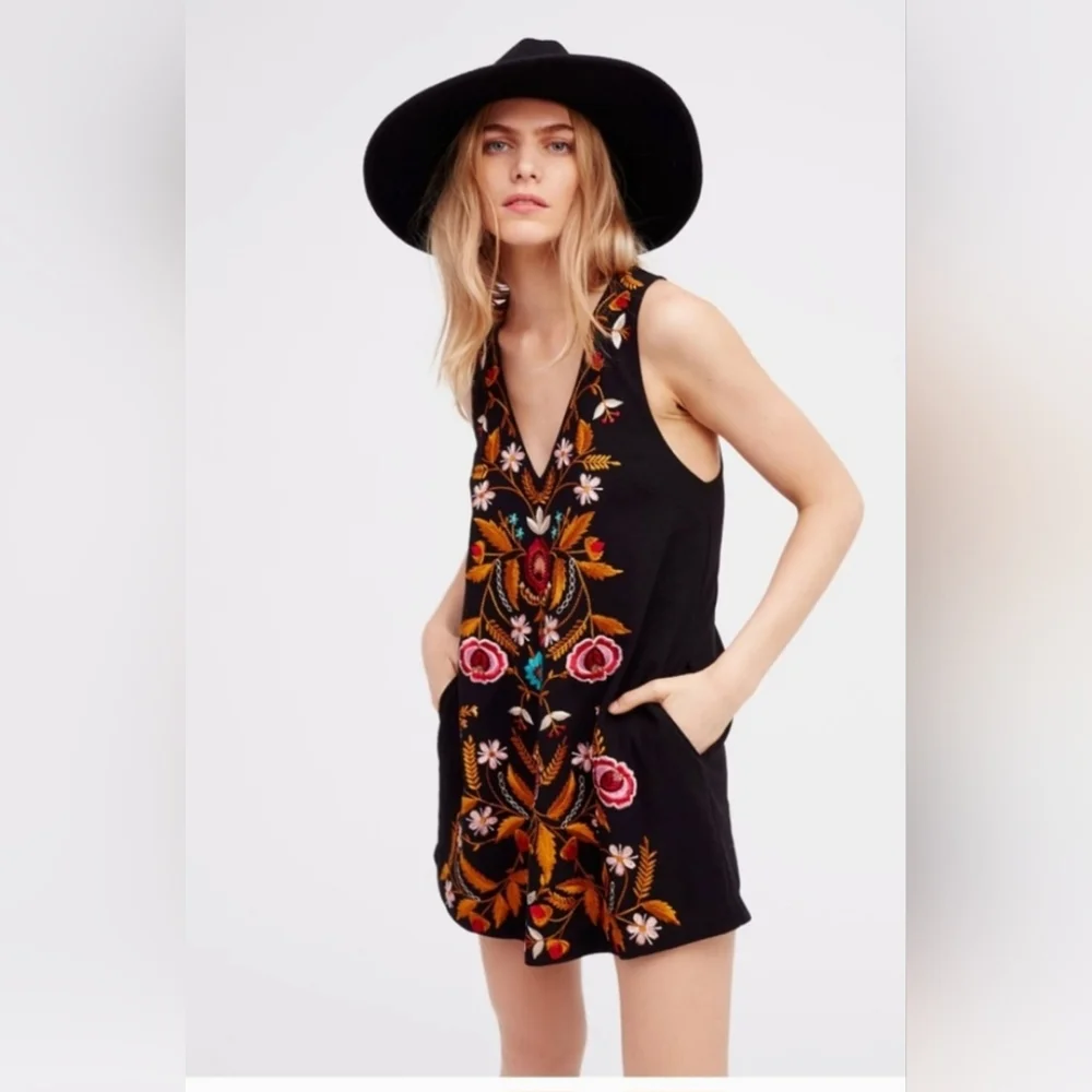 Free People Embroidered Black Sleeveless Mini Dress Size Med - Picture 1 of 13